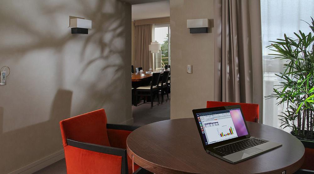 Howard Johnson Plaza Resort & Casino Mayorazgo Paraná Exteriér fotografie A typical hotel room
