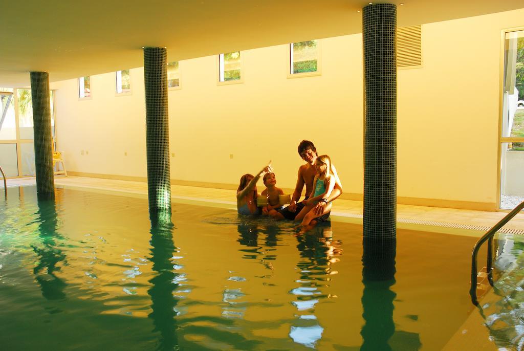 Howard Johnson Plaza Resort & Casino Mayorazgo Paraná Exteriér fotografie The swimming pool at the hotel